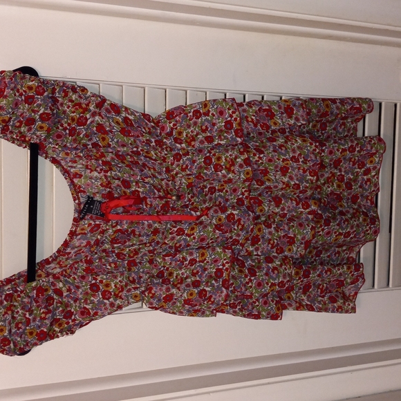 Antilia Femme Tops - Floral top, super adorable